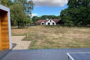 Rural Detached Annexe With Free Parking Canterbury