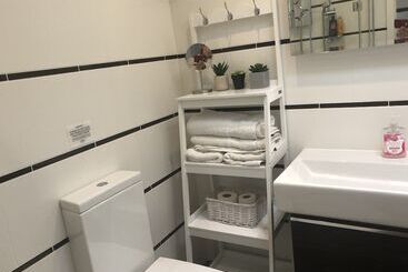 Rural Detached Annexe With Free Parking Canterbury