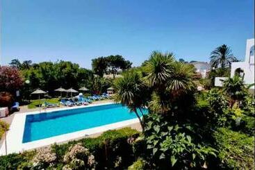 شقق خاصة سياحية Urb Jardines De Sotogrande Dúplex, 120 M2