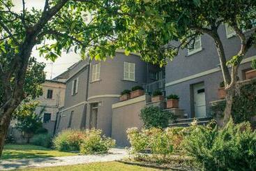 דירות לתיירים La Magnolia B&b And Apartments