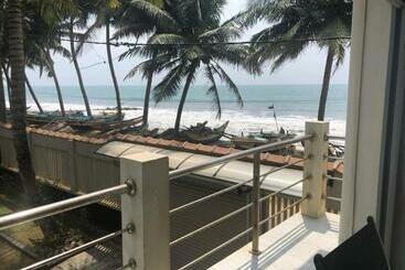 Oasis Beach Villa