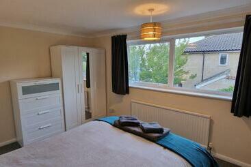 Shirley L, Milton, Cambridge, 4 Br House, Newly Refurbished