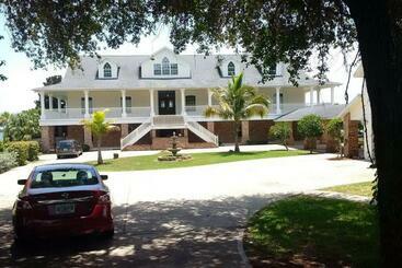 Villa Melbourne Inter Coastal 2 Floors 7br