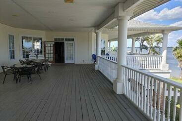 Villa Melbourne Inter Coastal 2 Floors 7br