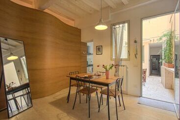 Santospirito Suite   Hosted By Sweetstay