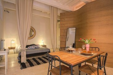 Santospirito Suite   Hosted By Sweetstay