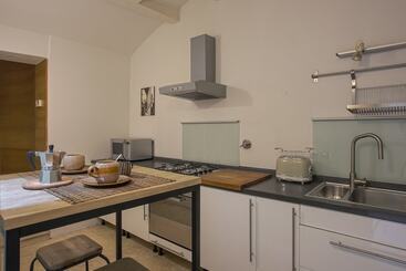 Santospirito Suite   Hosted By Sweetstay