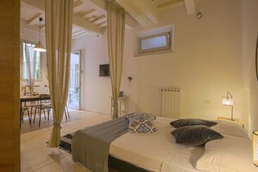 Santospirito Suite   Hosted By Sweetstay