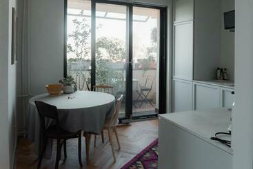 관광객 아파트 Stylish Apartment Near The Historic Center