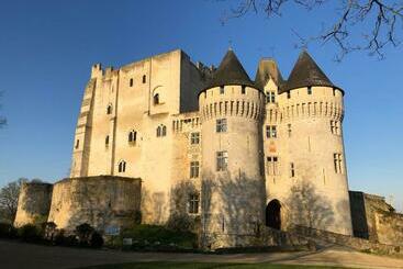 Les Marches Du Château   Gîte Centre De Nogent Le Rotrou