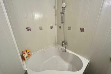 Appartement 2 Chambres Lits King Size Wifi Baignoire