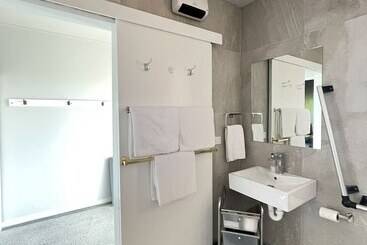 Burwood Motel