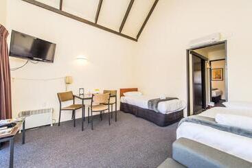 Burwood Motel
