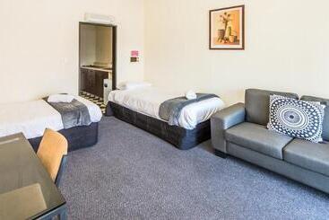 Burwood Motel