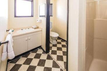 Burwood Motel