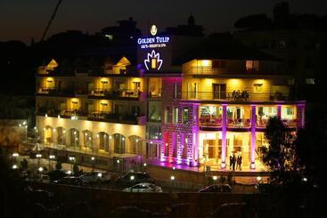 Golden Lili Resort & Spa