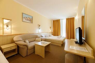 Family Hotel Adria All Inclusive