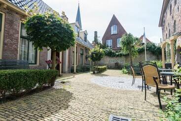 هتل Almenum   Het Sfeervolle Stadslogement