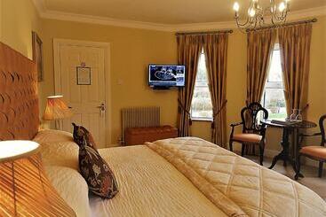 Brook Manor Lodge - Tralee