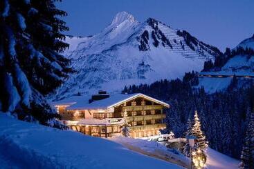 Alpine Lifestyle Berghotel Madlener