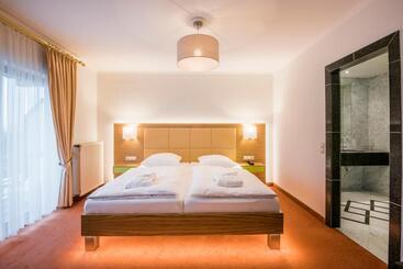 هتل Hôtel Eden Au Lac