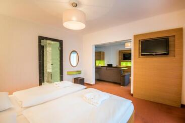 هتل Hôtel Eden Au Lac
