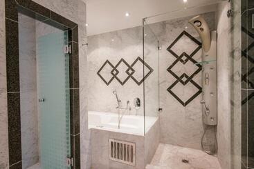 هتل Hôtel Eden Au Lac