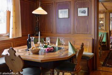 پانسیون Gasthof Tannberg