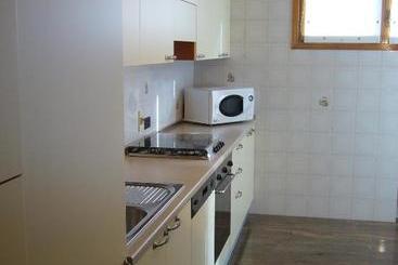 هتل House