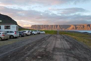 هتل Latrabjarg