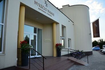 هتل Nykščio Namai & Spa