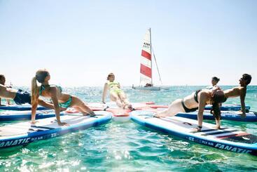 هتل Robinson Apulia  All Inclusive