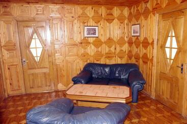 هتل Turnė Guest House