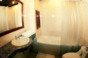 پانسیون Mom's Guesthouse