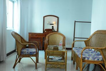 پانسیون Mom's Guesthouse