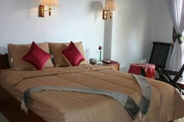 پانسیون Mom's Guesthouse