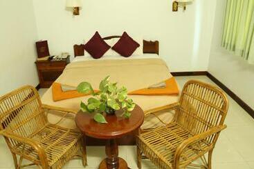 پانسیون Mom's Guesthouse