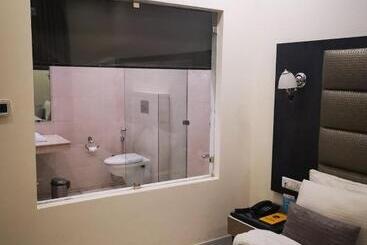 اقامتگاه Pk Residency