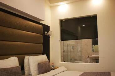 اقامتگاه Pk Residency