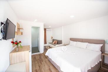 Saki Apartments