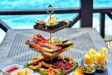 Tunamaya Beach & Spa Resort Tioman Island