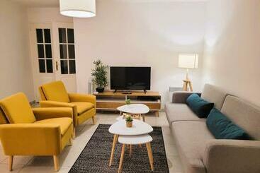 관광객 아파트 Casteljaloux Appartement 2 Chambres Balcon Parking Résidence Calme
