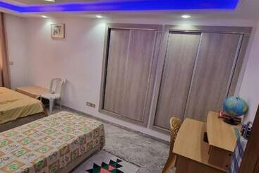 L Andalousia 10 Minutes From Airport