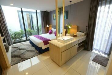 Oceanami Villas Beach