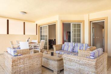 Terrazas Del Duque Sunset Apartment