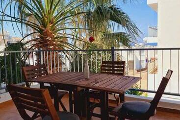 Sea View One Bed Apartment With Pool In Peyia B7