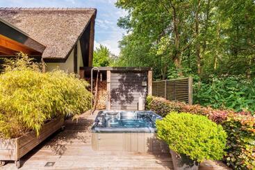 Villa Summer