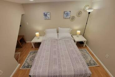 Sweet Apartment