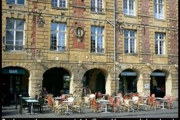 Charleville Mézières: Belle Vue Place Ducale