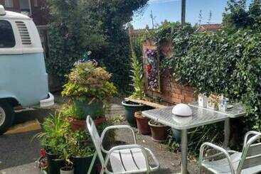 Janet Hale Studios, Garden Apartment